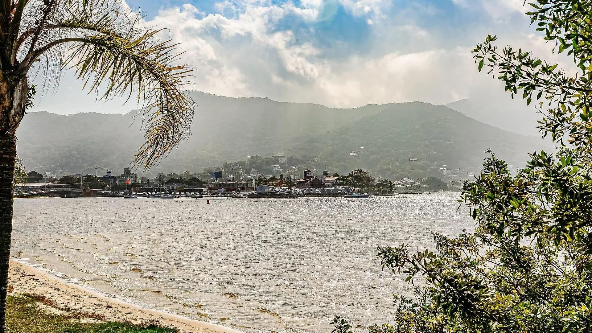 Vakantiehuis Aptos E Studios De Frente Para A Lagoa Da Conceicao Sdr Florianópolis